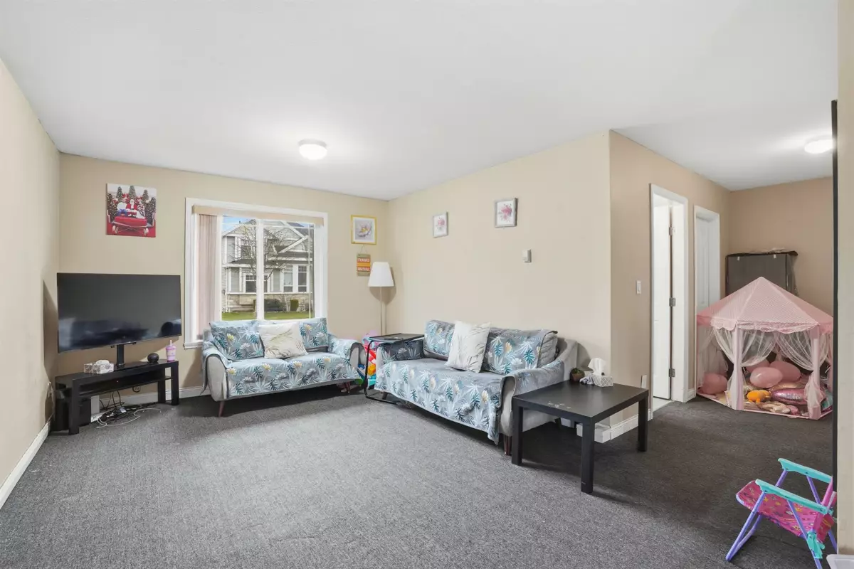 Basement Recreation Room Photo of 6593 125a Street, Surrey, BC