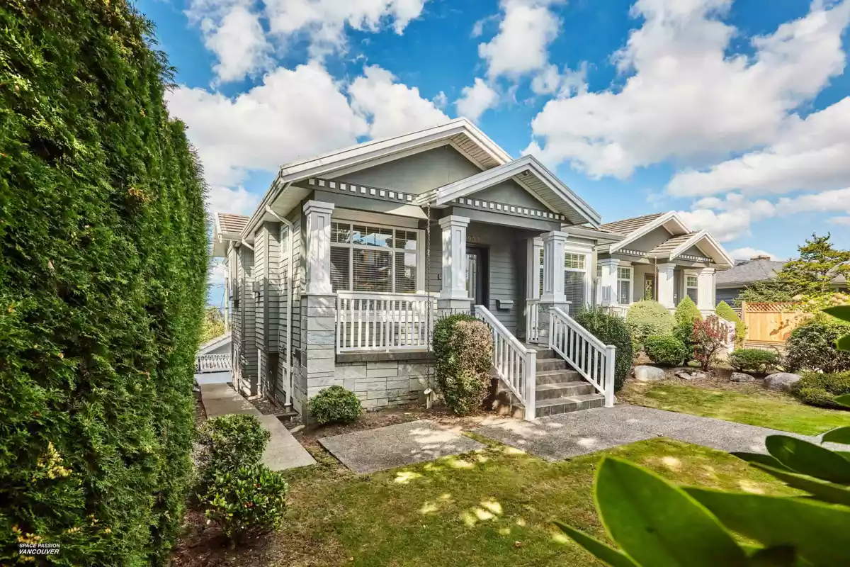 Front Yard Photo of 3937 Elmwood Street, Burnaby, BC