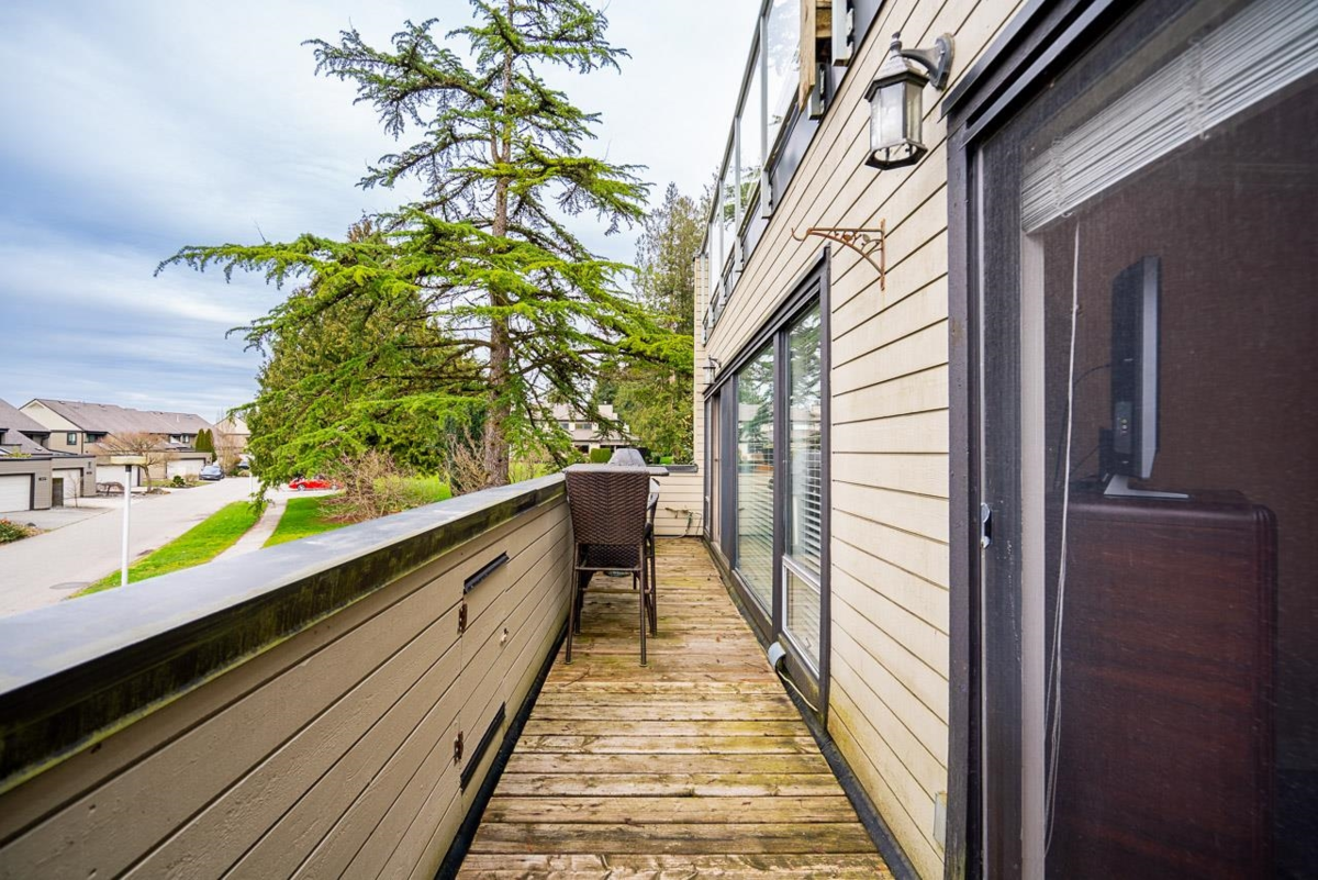 Entry Foyer Photo of 7 14045 Nico Wynd Place, Surrey, BC
