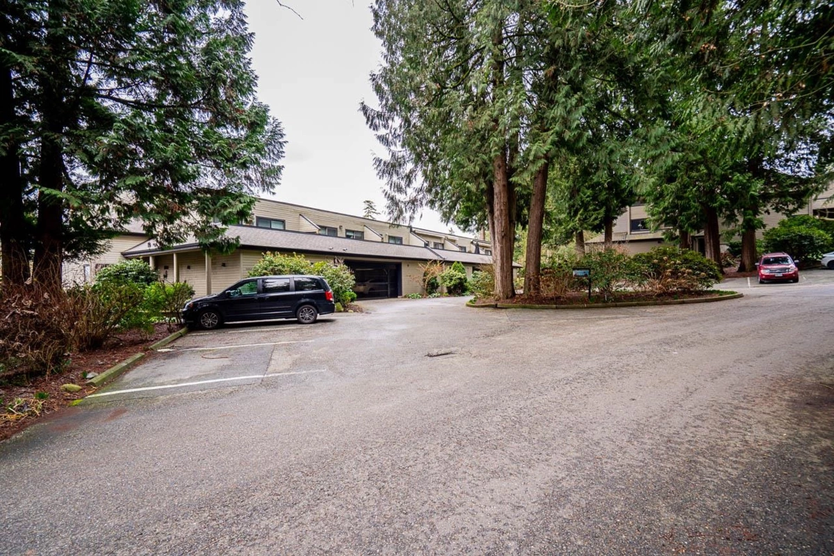 Family Room Photo of 7 14045 Nico Wynd Place, Surrey, BC