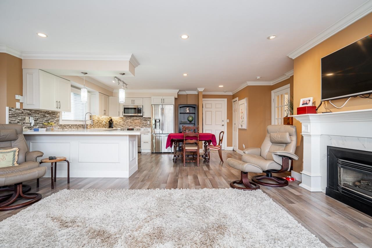 Primary Bathroom Photo of 7 14045 Nico Wynd Place, Surrey, BC