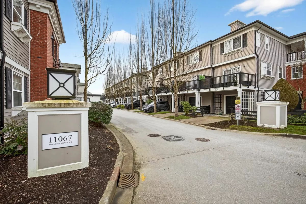 Backyard Photo of 68 11067 Barnston View Road, Pitt Meadows, BC