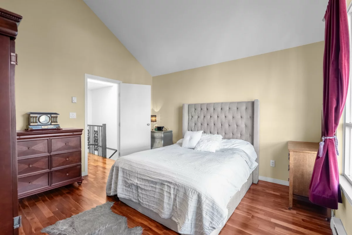 Guest Bathroom Photo of 1455 South Dyke Road, New Westminster, BC