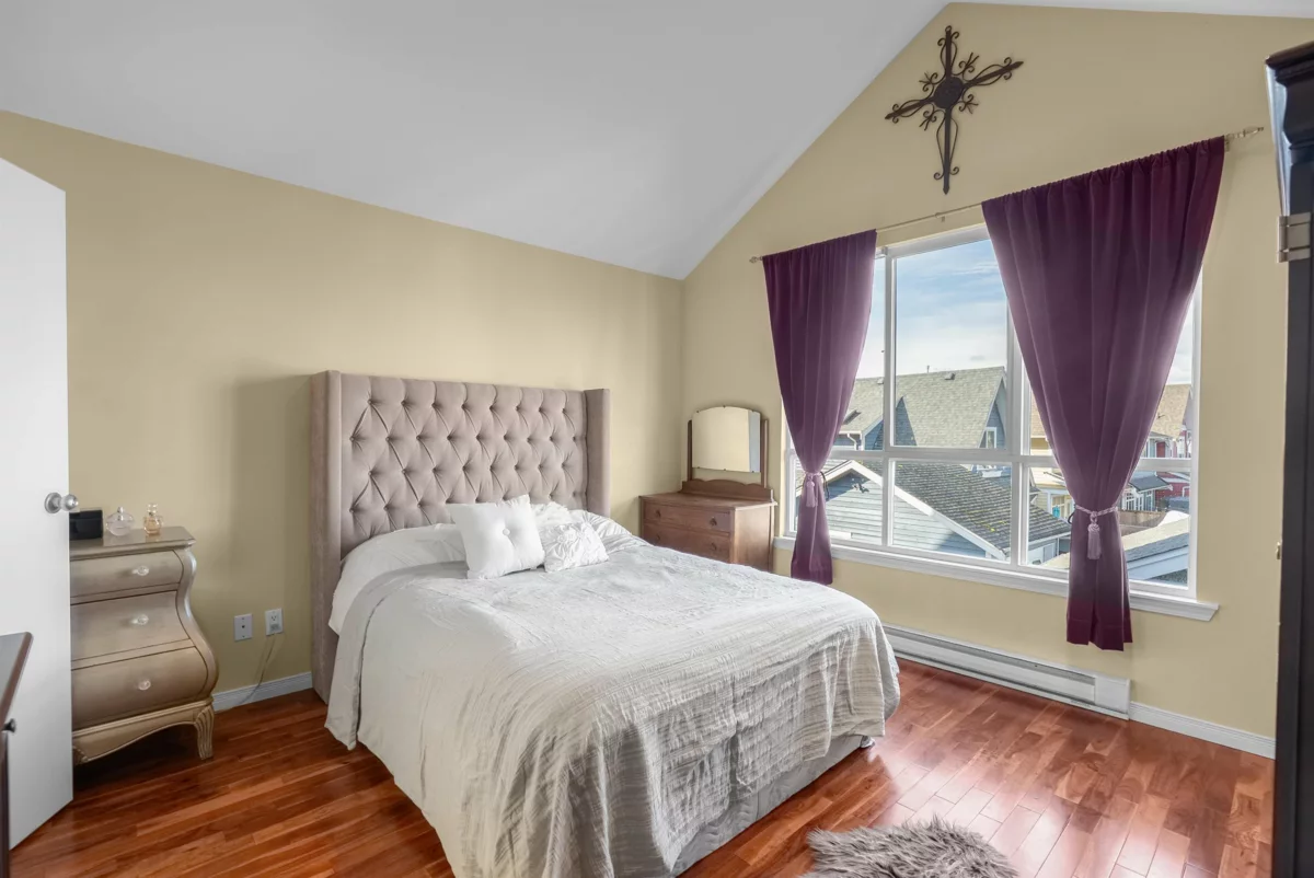 Powder Room Photo of 1455 South Dyke Road, New Westminster, BC