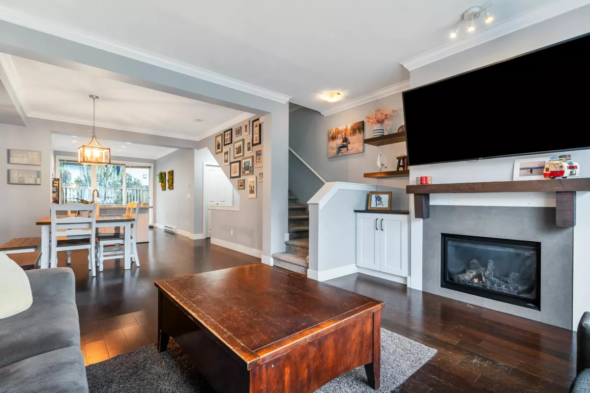 Breakfast Nook Photo of 54 2501 161a Street, Surrey, BC