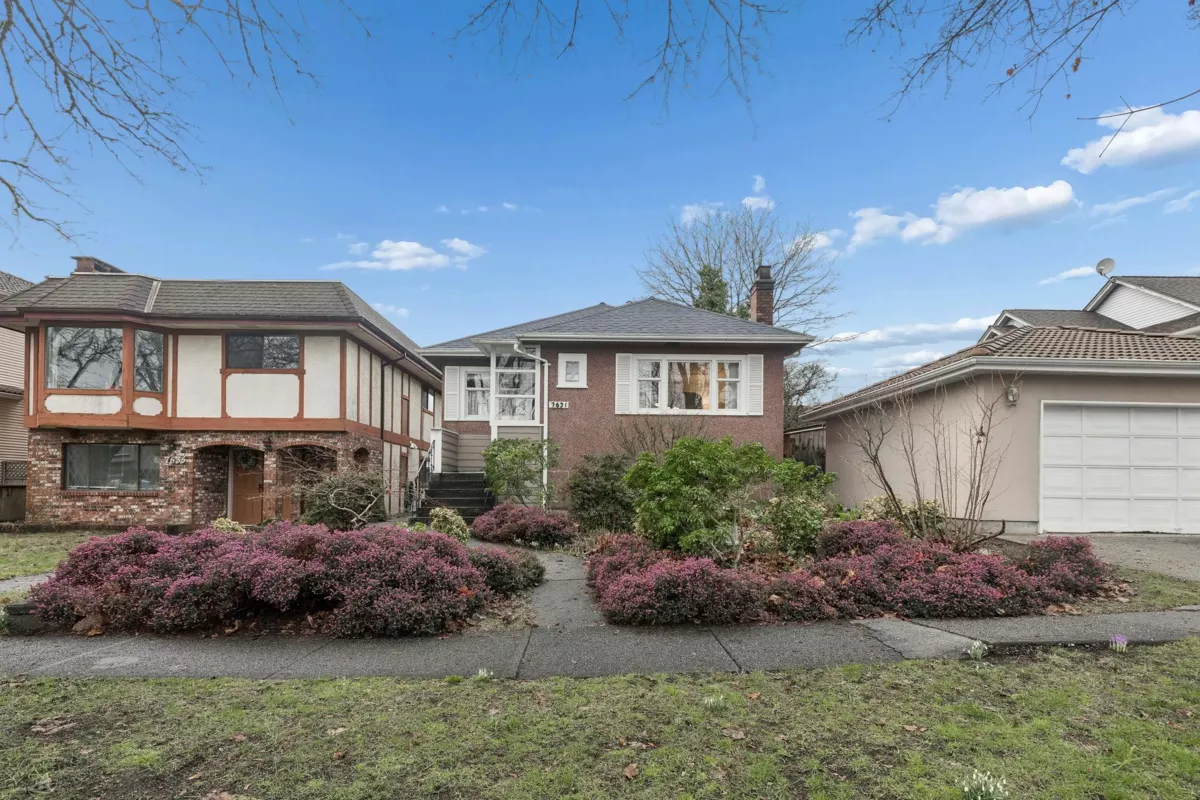 Exterior Front Photo of 7621 Cartier Street, Vancouver, BC
