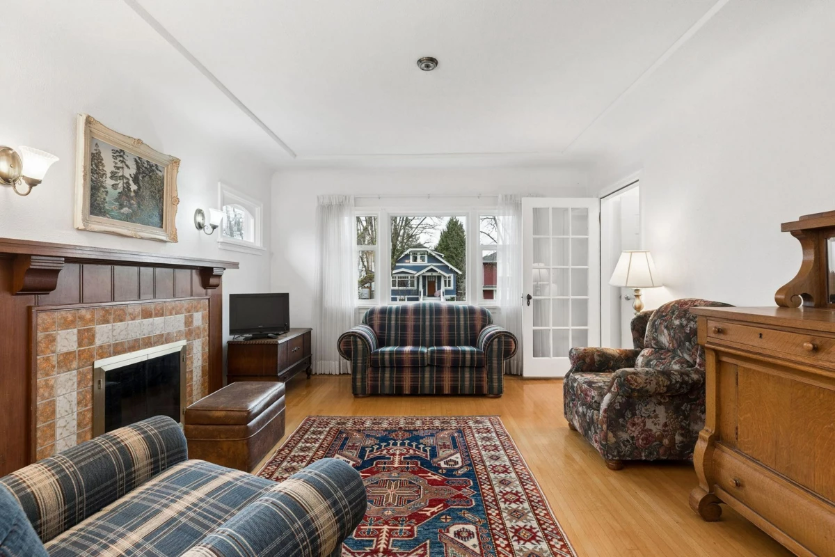 Living Room Photo of 7621 Cartier Street, Vancouver, BC