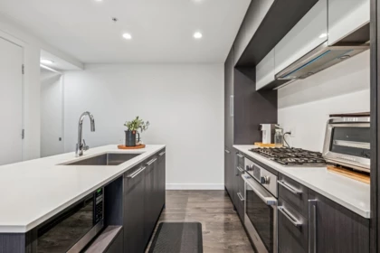 Walk-In Closet Photo of 1209 5580 No. 3 Road, Richmond, BC