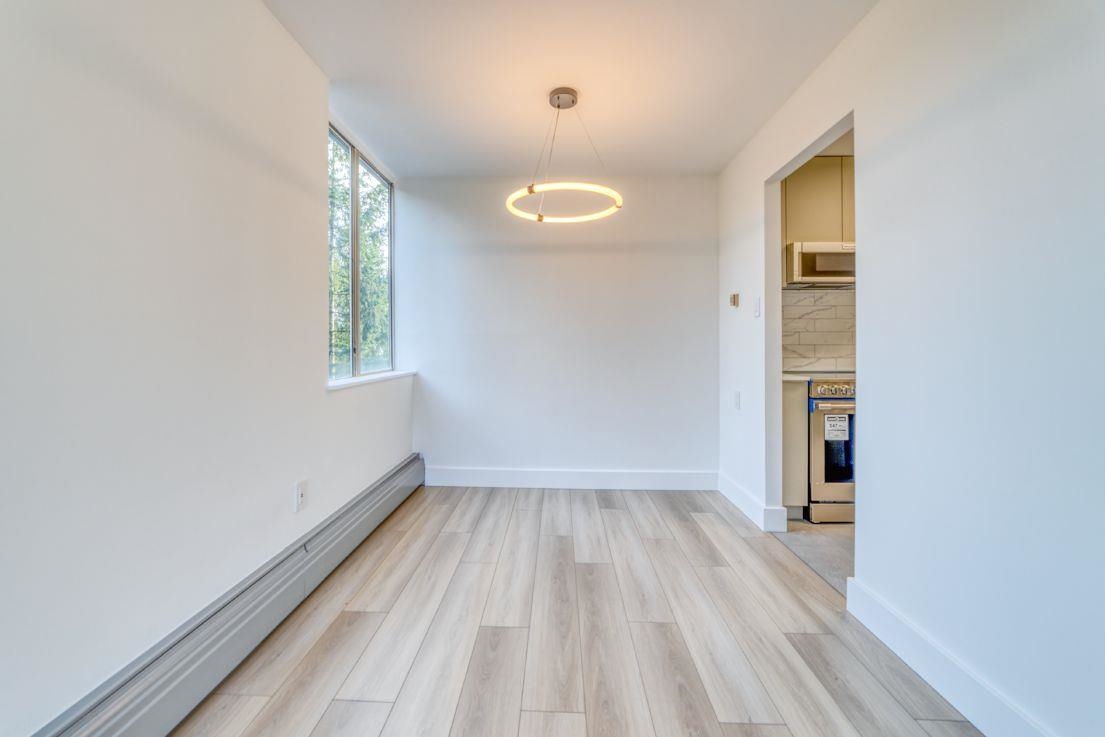 Family Room Photo of 1108 2004 Fullerton Avenue, North Vancouver, BC