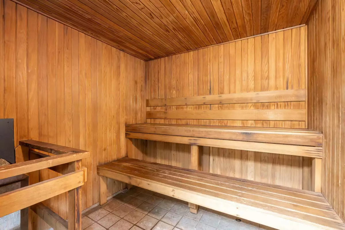 Mudroom Photo of 1108 2004 Fullerton Avenue, North Vancouver, BC