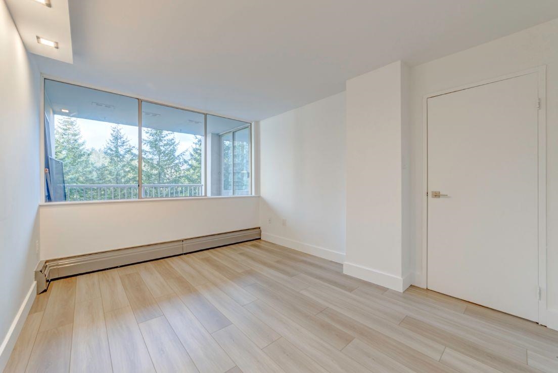 Primary Bathroom Photo of 1108 2004 Fullerton Avenue, North Vancouver, BC