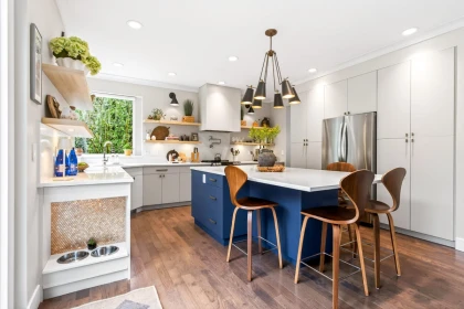 Breakfast Nook Photo of 141 Greenleaf Court, Port Moody, BC
