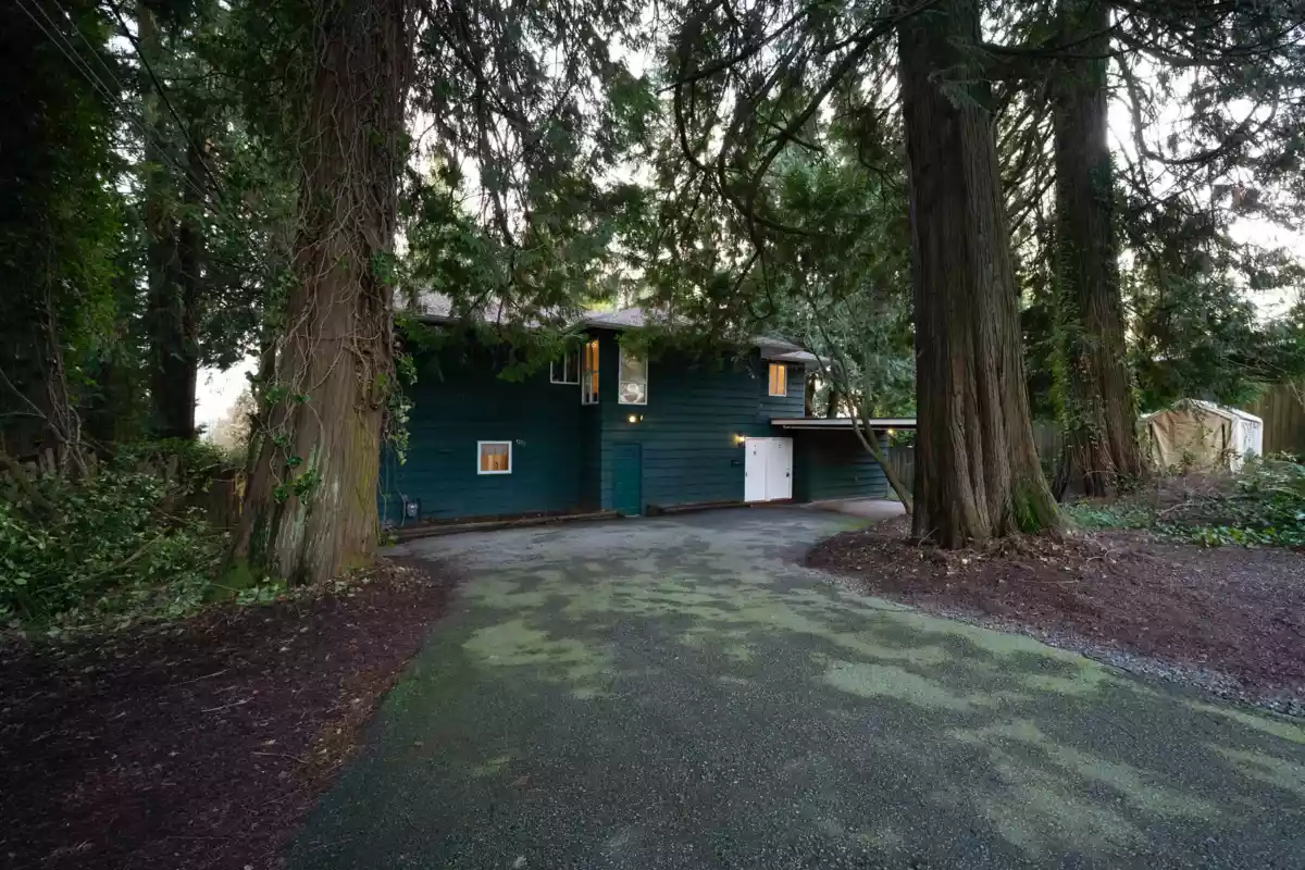 Outdoor Kitchen Photo of 1372 Ottawa Avenue, West Vancouver, BC