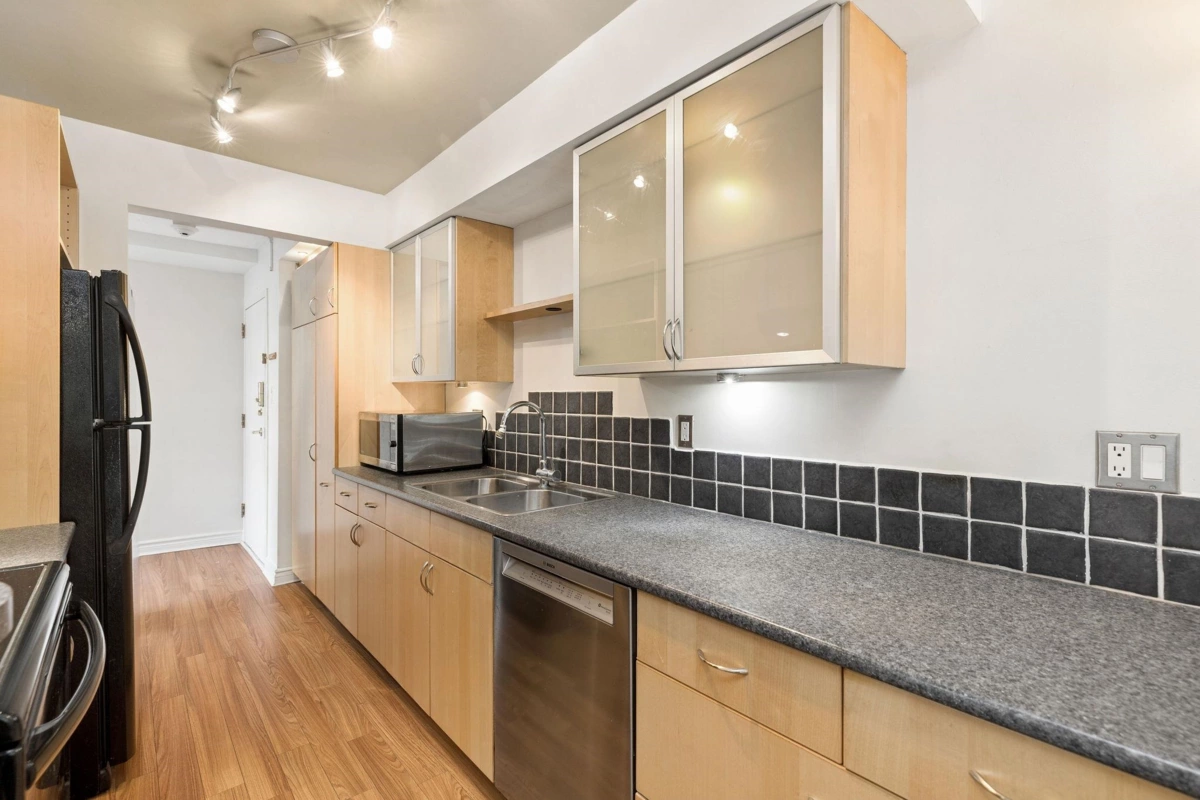 Kitchen Island Photo of 203 330 E 1st Street, North Vancouver, BC