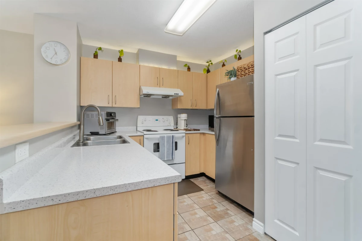 Bedroom 3 Photo of 110 3588 Crowley Drive, Vancouver, BC