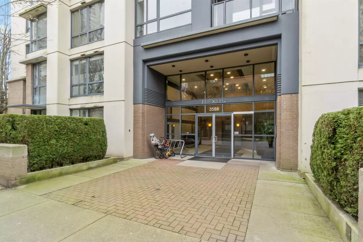 Front Yard Photo of 110 3588 Crowley Drive, Vancouver, BC