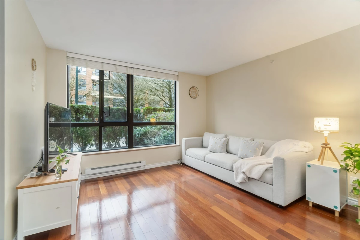 Kitchen Island Photo of 110 3588 Crowley Drive, Vancouver, BC