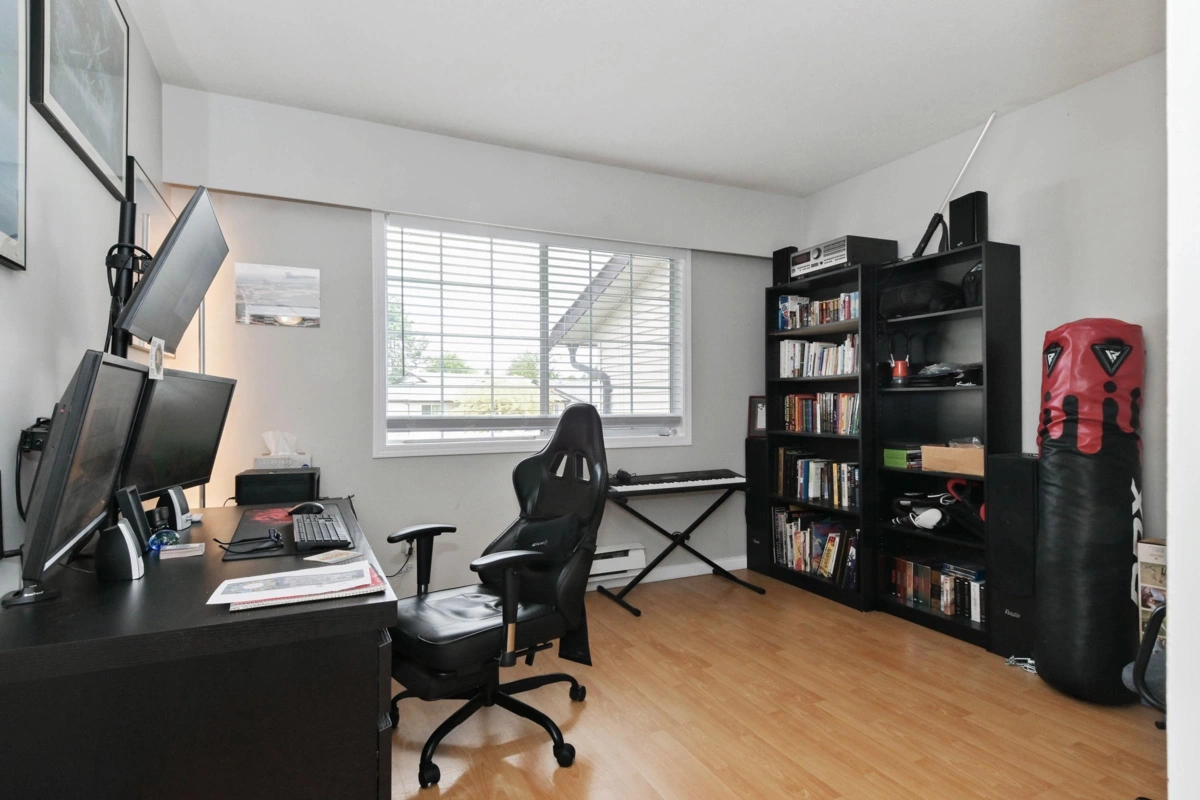 Bedroom 2 Photo of 46 6467 197 Street, Langley, BC