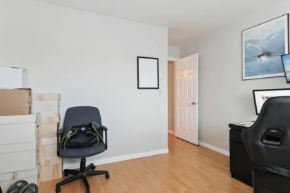 Bedroom 3 Photo of 46 6467 197 Street, Langley, BC