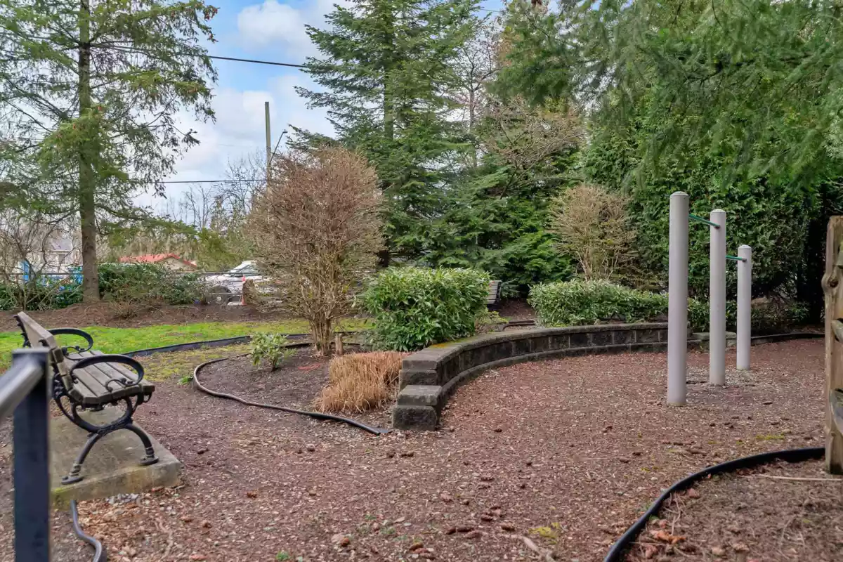 Backyard Photo of 7 18211 70 Avenue, Surrey, BC