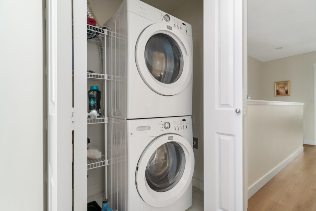 Hallway Photo of 7 18211 70 Avenue, Surrey, BC