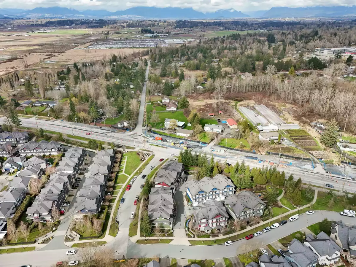 Hot Tub / Spa Photo of 7 18211 70 Avenue, Surrey, BC