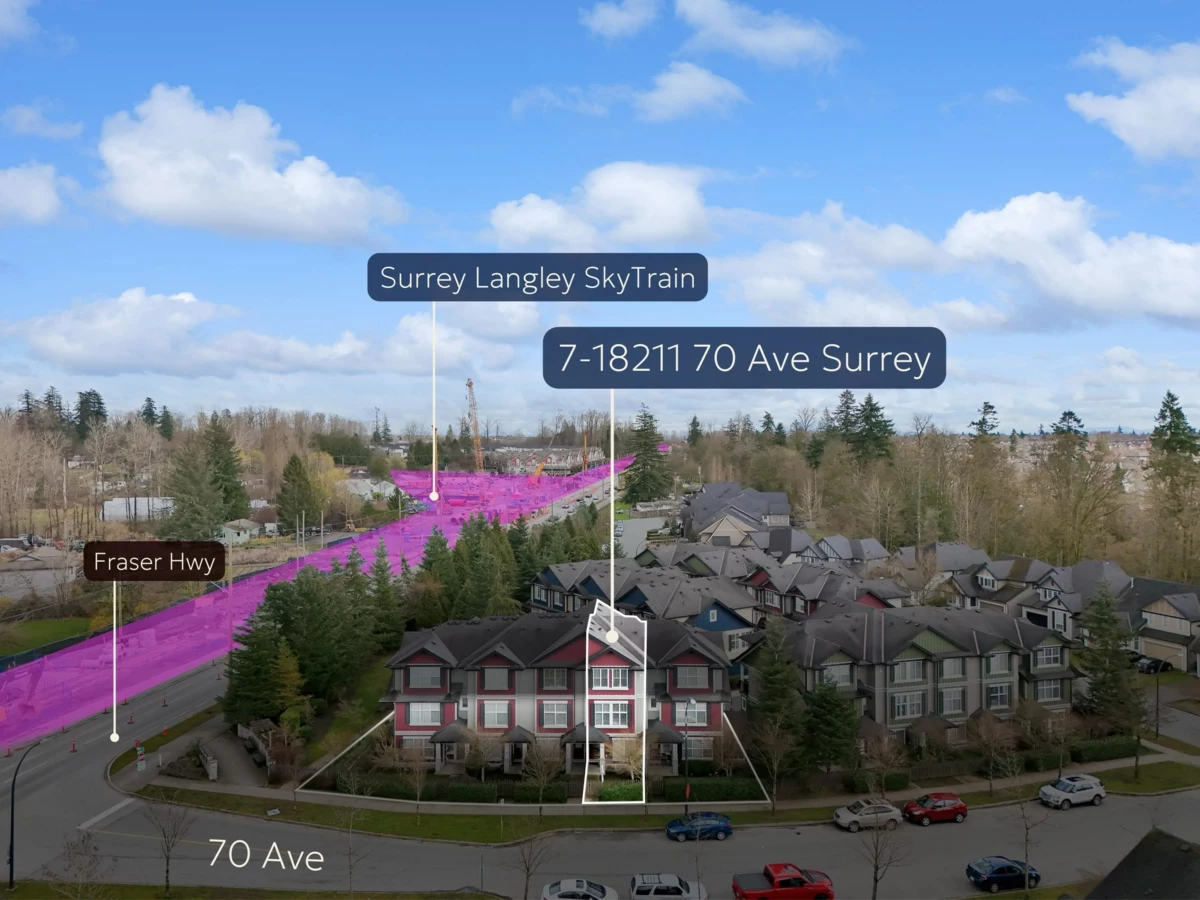 Living Room Photo of 7 18211 70 Avenue, Surrey, BC