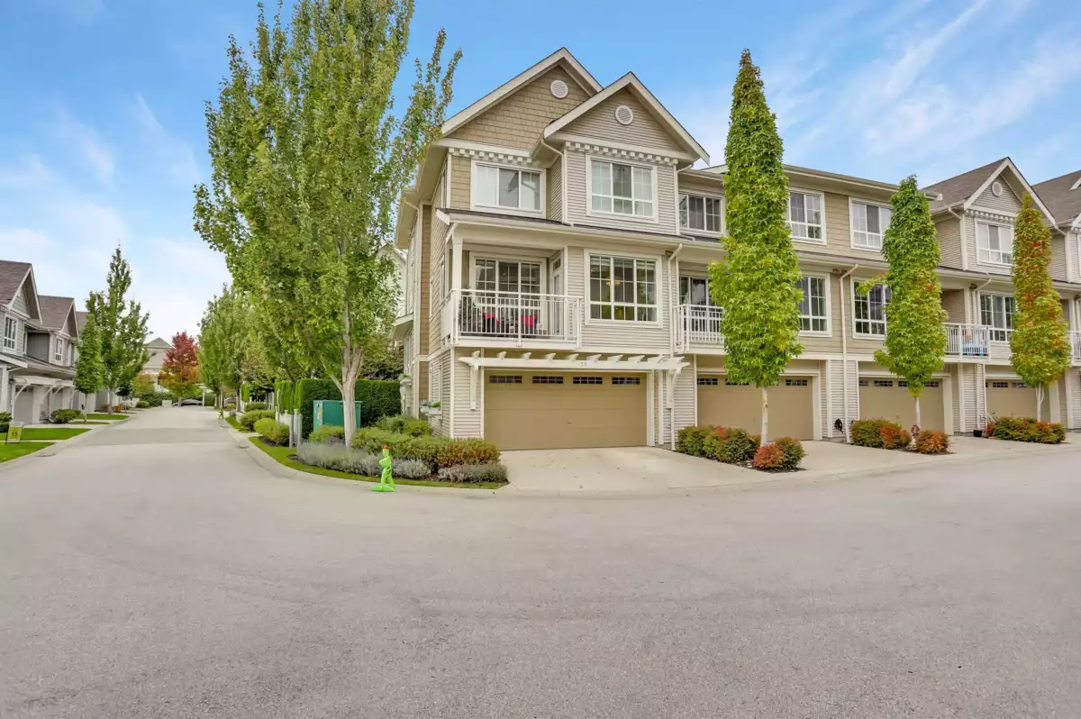 Garage Interior Photo of 30 5510 Admiral Way, Delta, BC