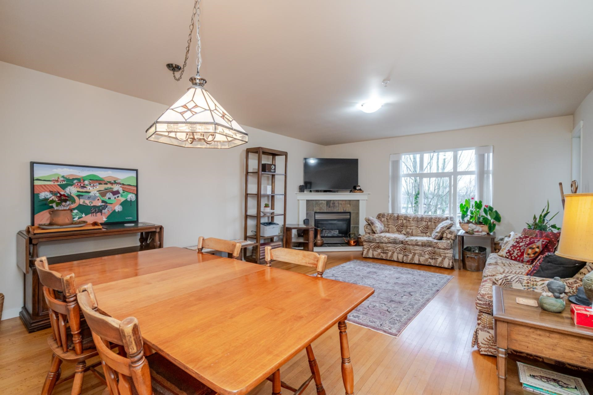 Bedroom 3 Photo of 304 4272 Albert Street, Burnaby, BC