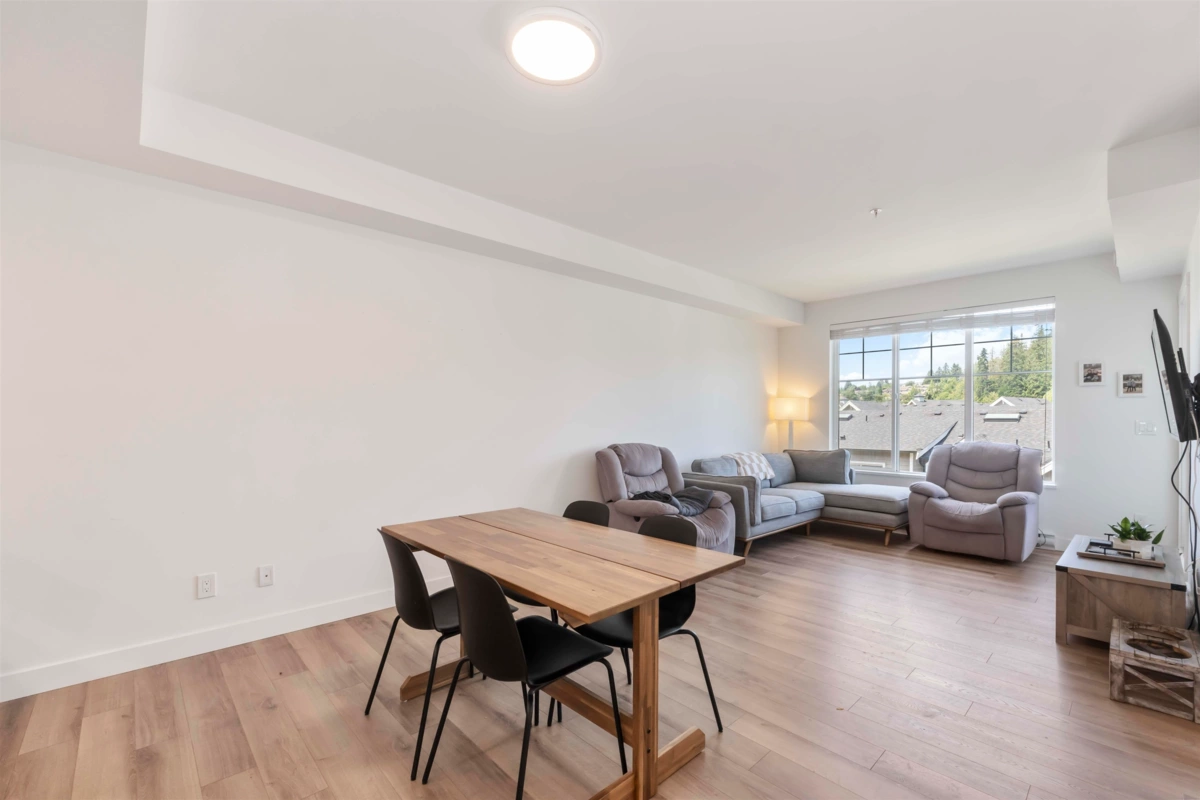 Loft / Bonus Room Photo of A413 20487 65 Avenue, Langley, BC