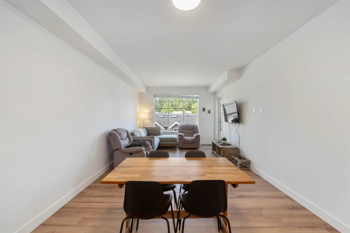 Outdoor Patio Photo of A413 20487 65 Avenue, Langley, BC