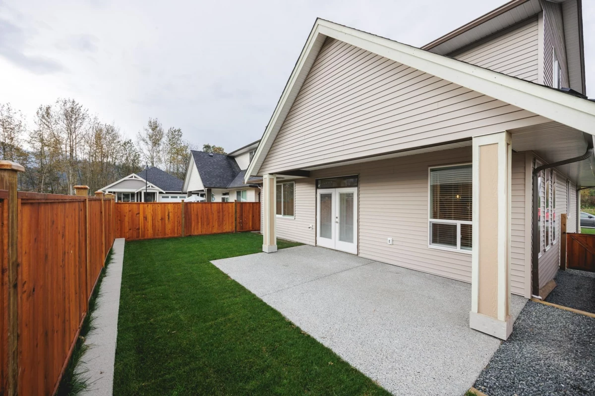 Garage Interior Photo of 99 6211 Chilliwack River Road, Chilliwack, BC