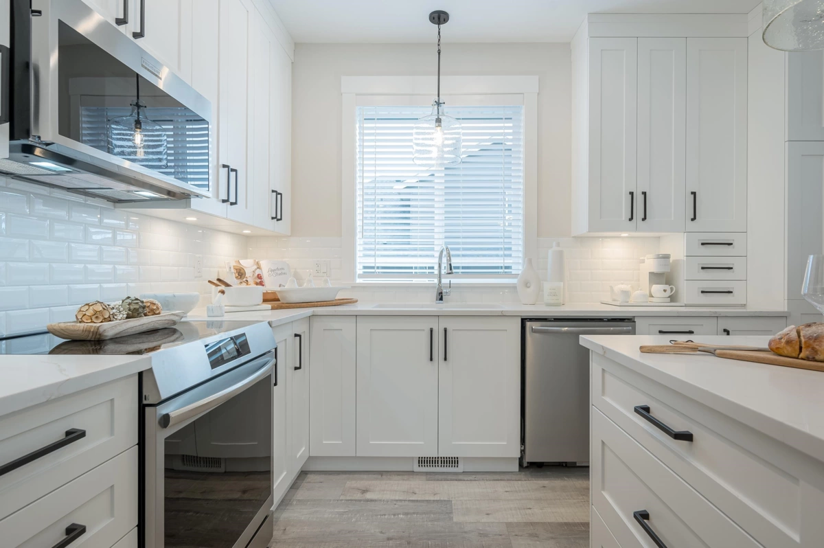 Kitchen Photo of 99 6211 Chilliwack River Road, Chilliwack, BC