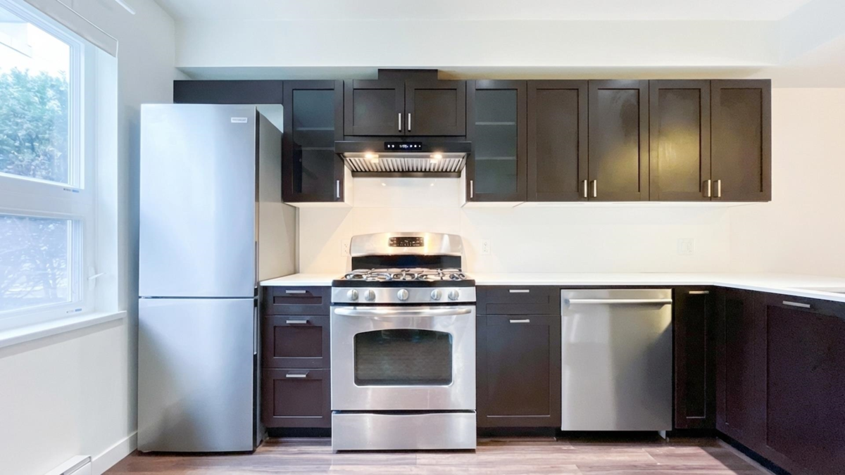 Walk-In Closet Photo of 4888 Eldorado Mews, Vancouver, BC