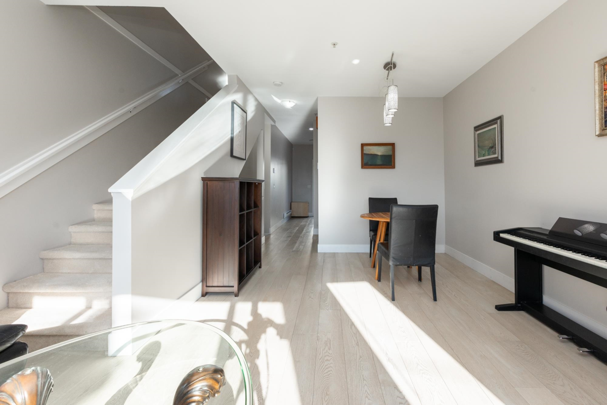 Basement Recreation Room Photo of 2 20159 68 Avenue, Langley, BC