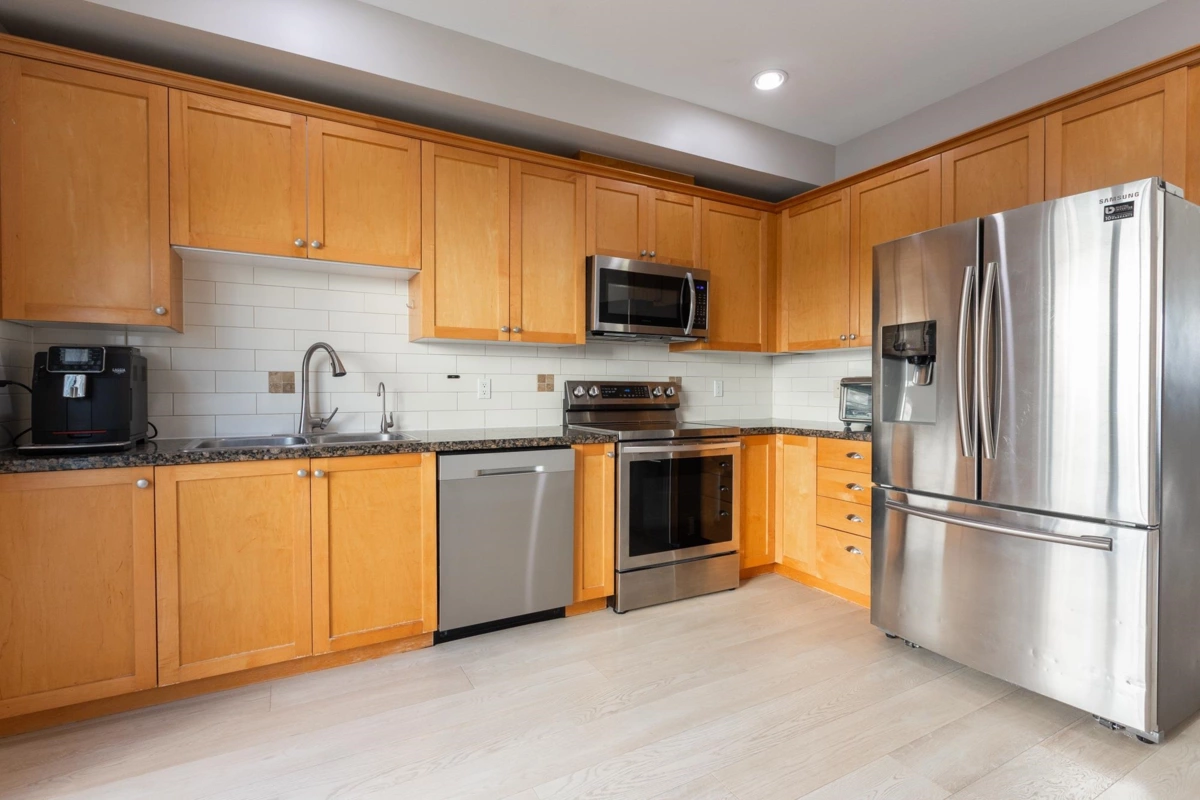 Breakfast Nook Photo of 2 20159 68 Avenue, Langley, BC