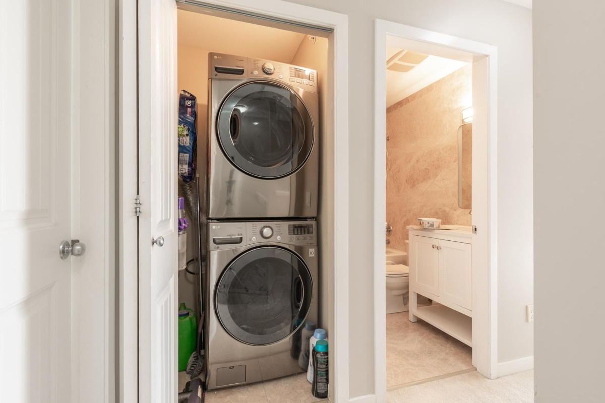 Hot Tub / Spa Photo of 2 20159 68 Avenue, Langley, BC