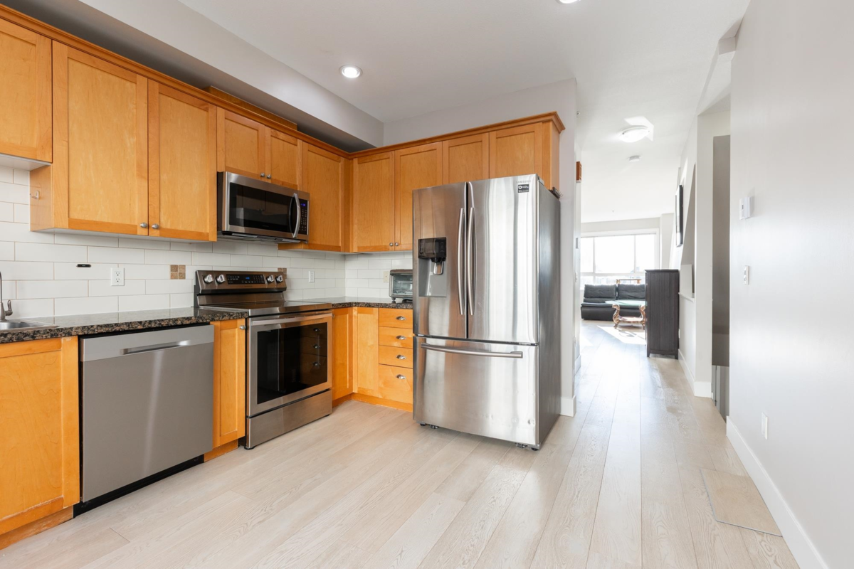 Primary Bedroom Photo of 2 20159 68 Avenue, Langley, BC