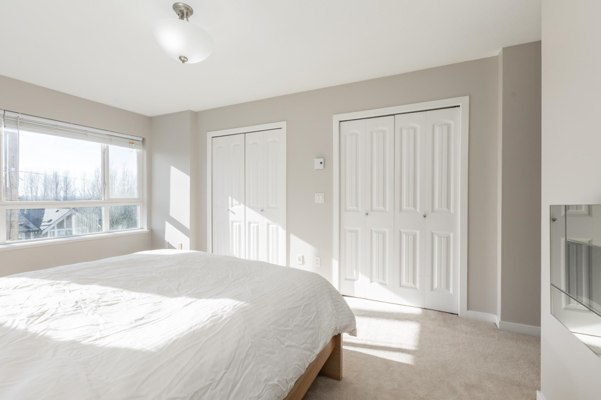 Staircase Photo of 2 20159 68 Avenue, Langley, BC