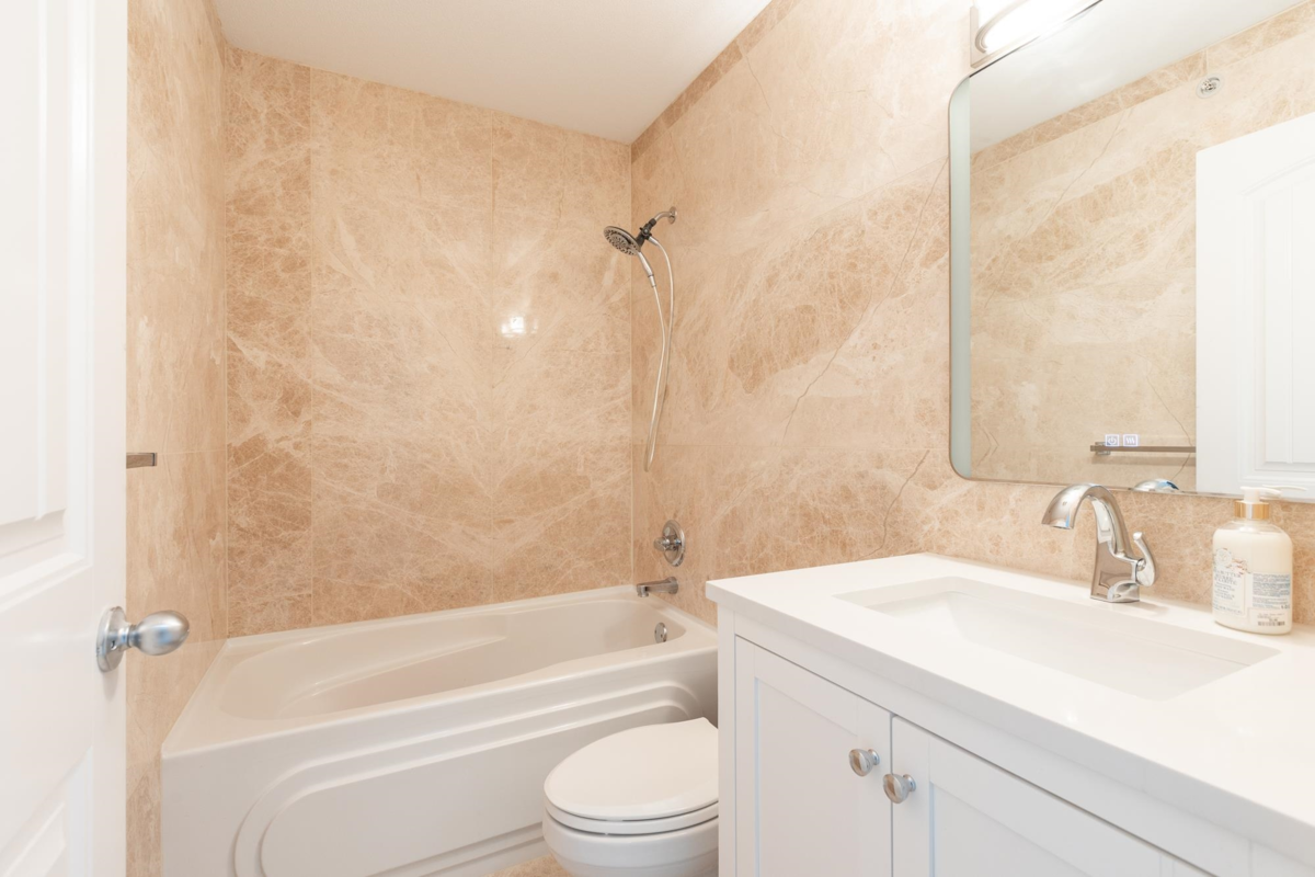 Swimming Pool Photo of 2 20159 68 Avenue, Langley, BC