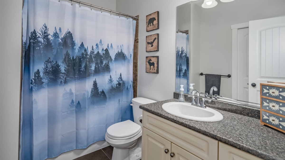 Front Yard Photo of 8723 Nottman Street, Mission, BC