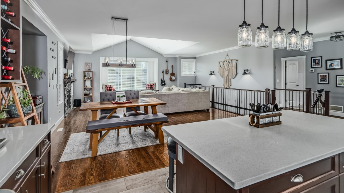 Guest Bathroom Photo of 8723 Nottman Street, Mission, BC