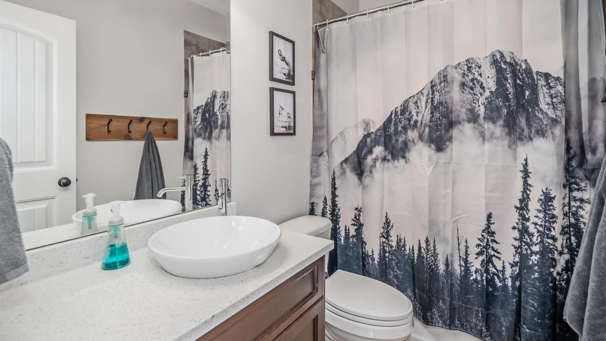 Hallway Photo of 8723 Nottman Street, Mission, BC