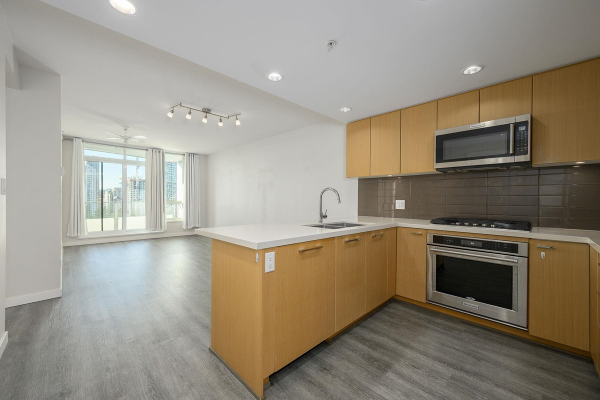 Family Room Photo of 2307 3093 Windsor Gate, Coquitlam, BC