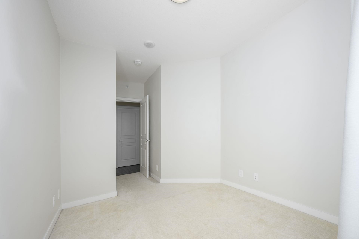 Guest Bathroom Photo of 2307 3093 Windsor Gate, Coquitlam, BC