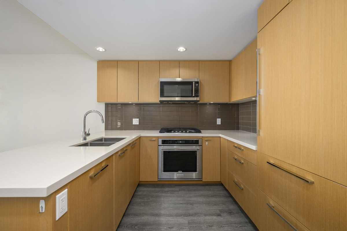 Kitchen Island Photo of 2307 3093 Windsor Gate, Coquitlam, BC
