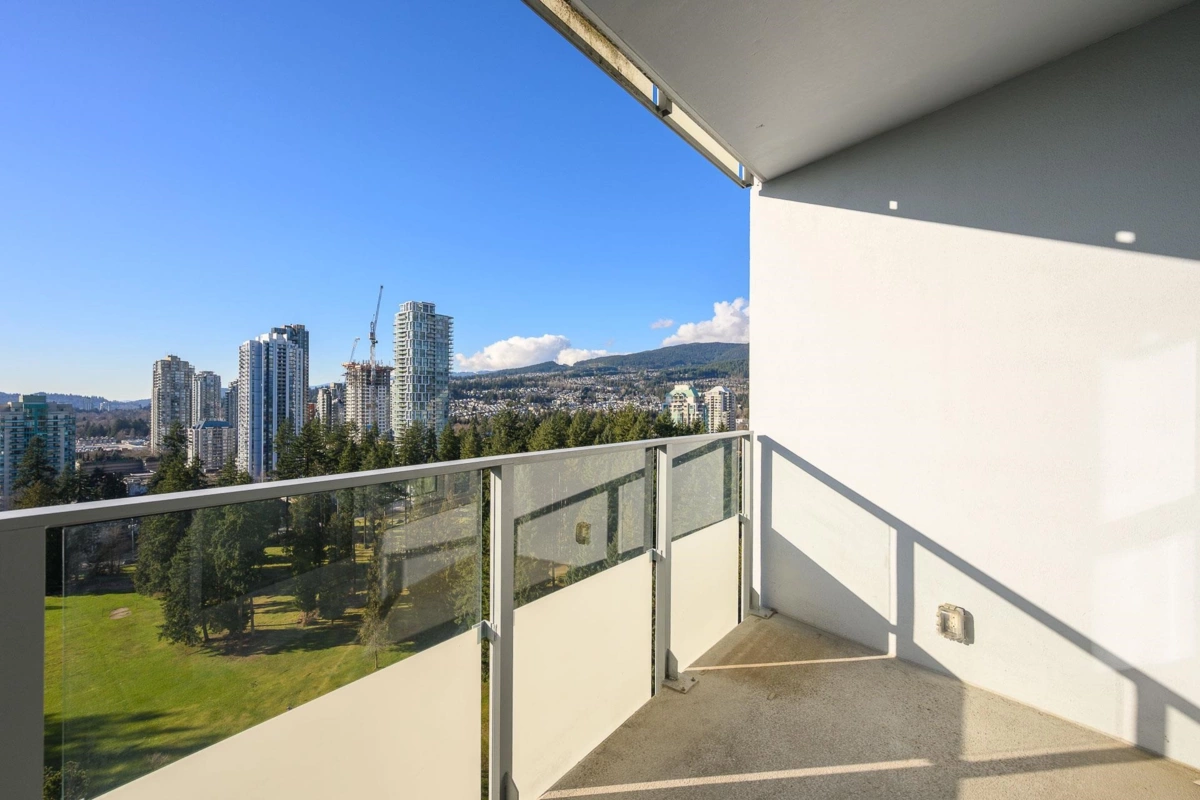 Mudroom Photo of 2307 3093 Windsor Gate, Coquitlam, BC