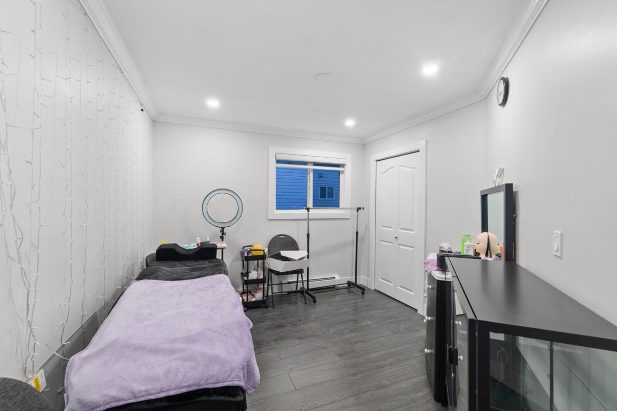 Backyard Photo of 31626 Harmony Court, Abbotsford, BC