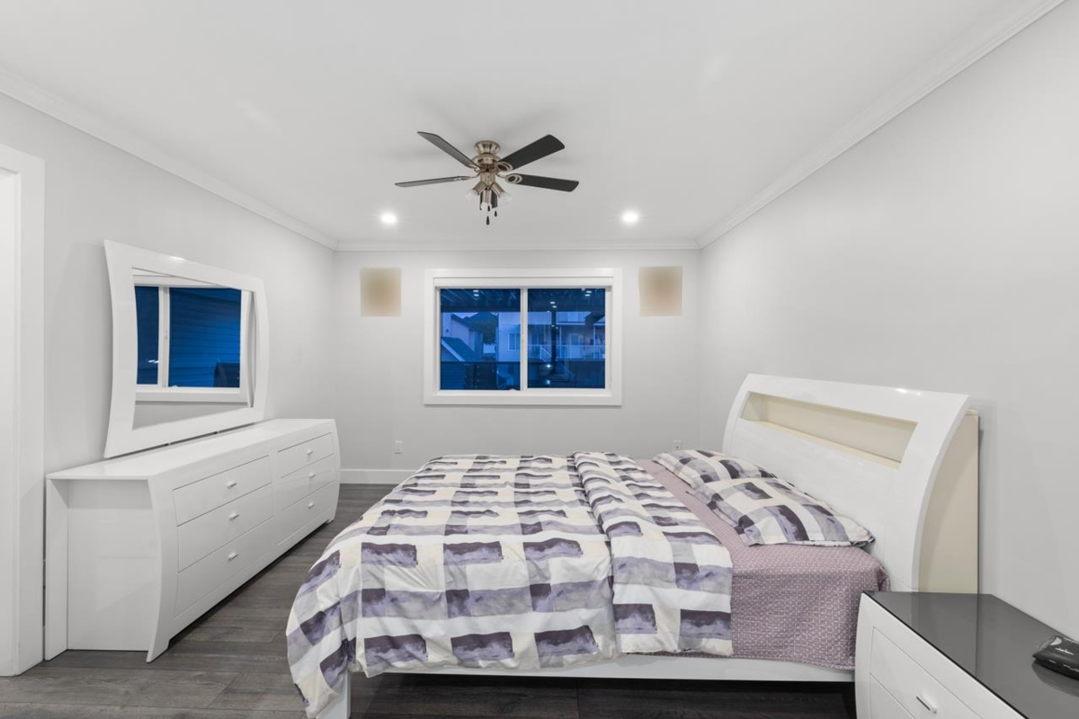 Laundry Room Photo of 31626 Harmony Court, Abbotsford, BC