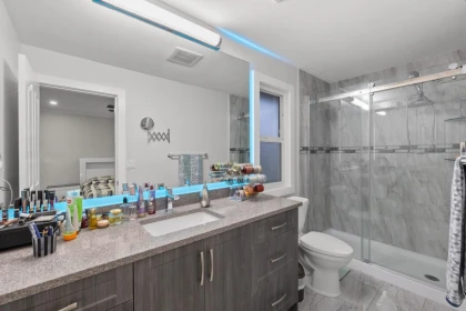 Hallway Photo of 31626 Harmony Court, Abbotsford, BC